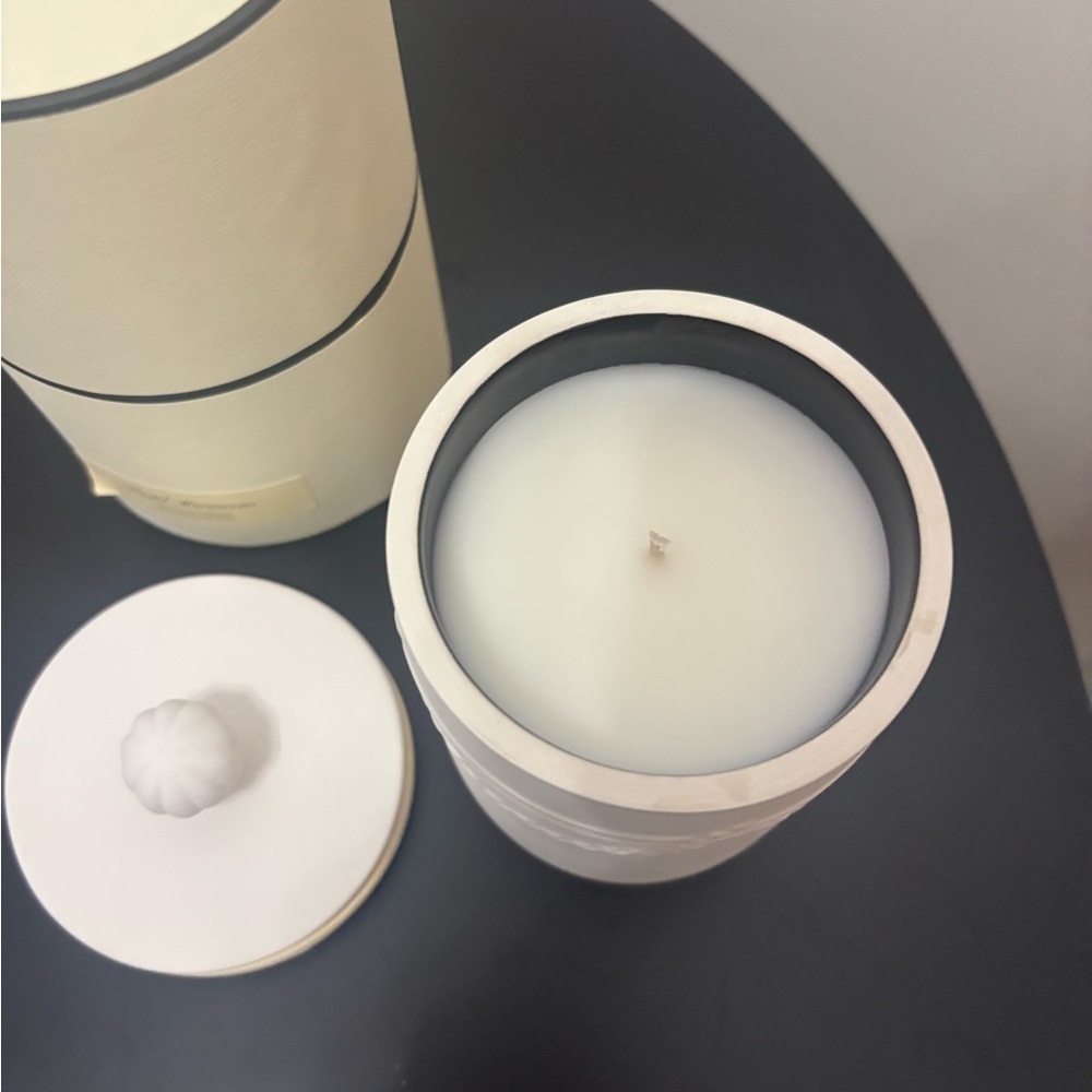 NIB Jo Malone London Pastel Macaroons Townhouse Candle! - Picture 5 of 8